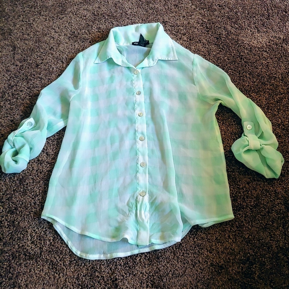 About a girl semi sheer green&white button blouse